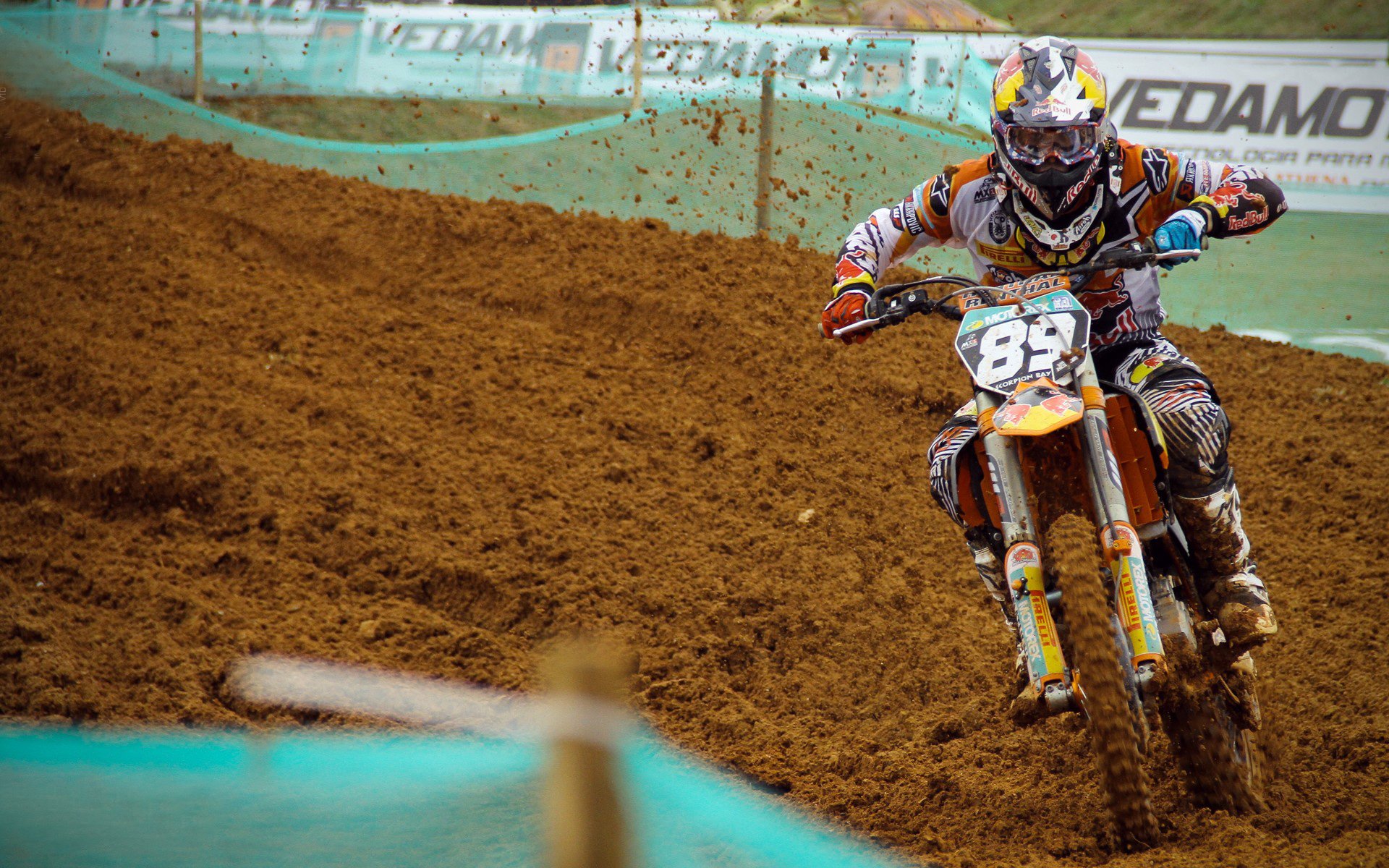 意甲劲旅激战：攻防转换精彩纷呈，意甲劲旅上演奇葩一幕